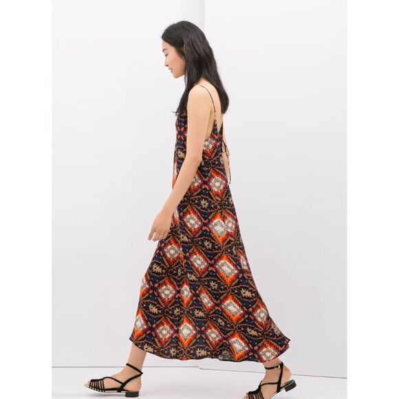 Zara Women Printed Maxi Dress Size Medium - Picture 1 of 6